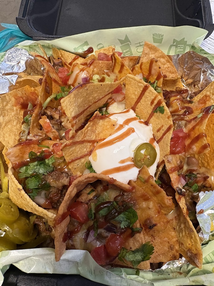 O'lucky B's Famous Nachos Photos 2